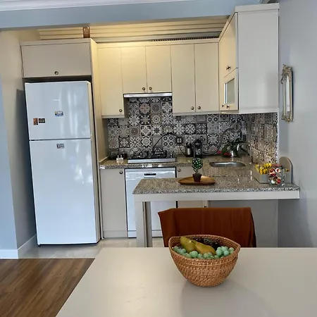 Comfort Home, 110 M2 At Center, Metro In 10 Seconds, 1 Living And 1 Bedroom *